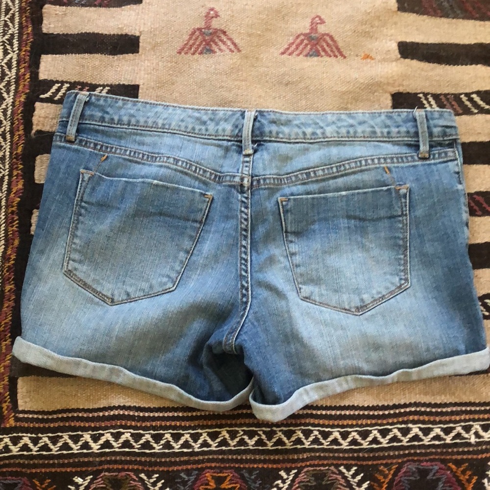 Mid rise jean shorts - Picture 2 of 5